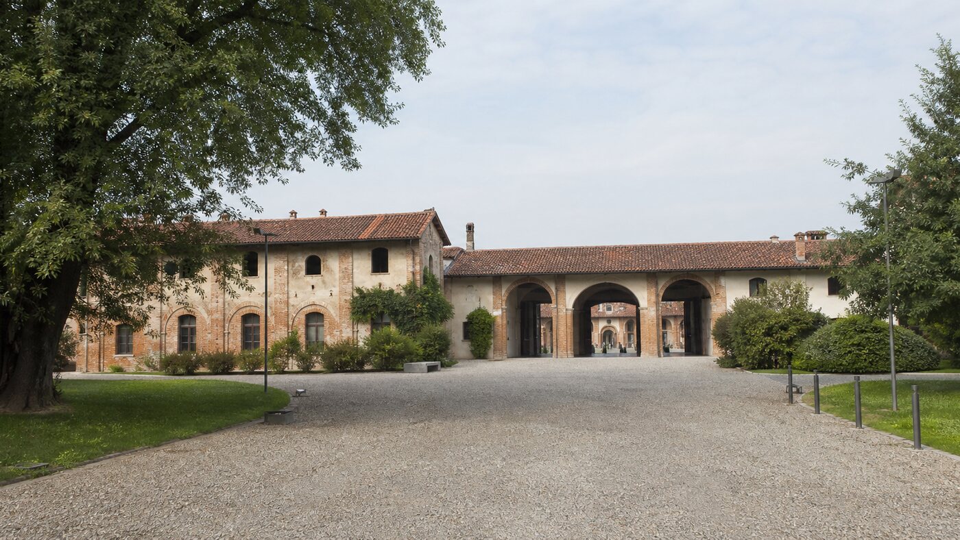 Veduta della Cascina Grande a Rozzano